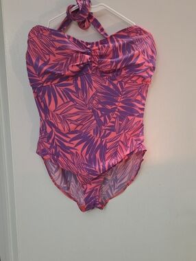 Jaclyn Smith Pink & Purple Tropical Leaf One-Piece Swimsuit